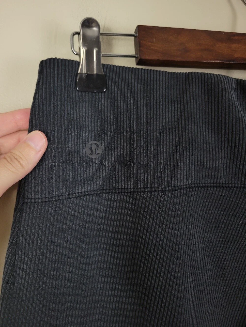Lululemon Black Brushed Softstreme Ribbed Zip Flared 32.5